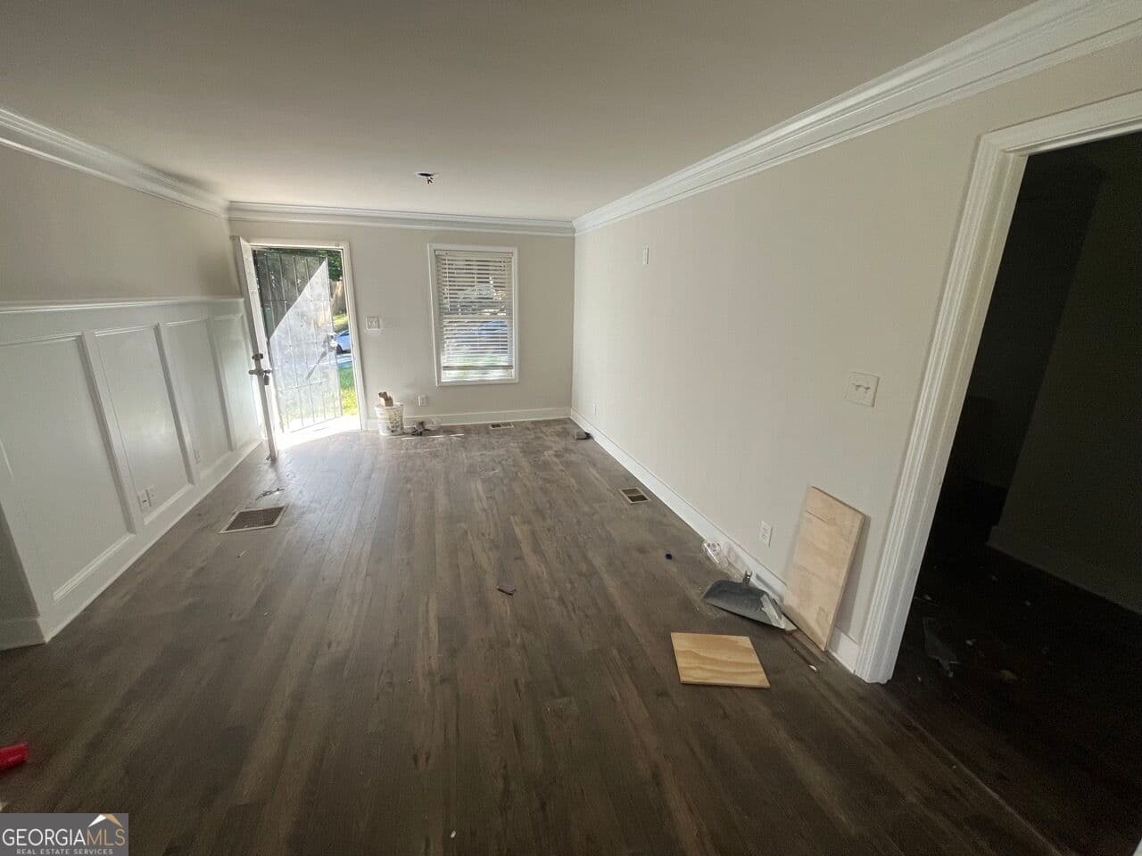 4 bedroom, 2 bathroom, 875 sq ft single family residence for sale at 446 Fedora Way, Atlanta, GA 30331 — photo 8