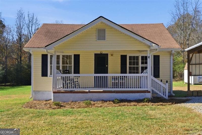 2 bedroom, 1 bathroom, 950 sq ft single family residence sold at 587 Whooping Creek Road, Carrollton, GA 30116