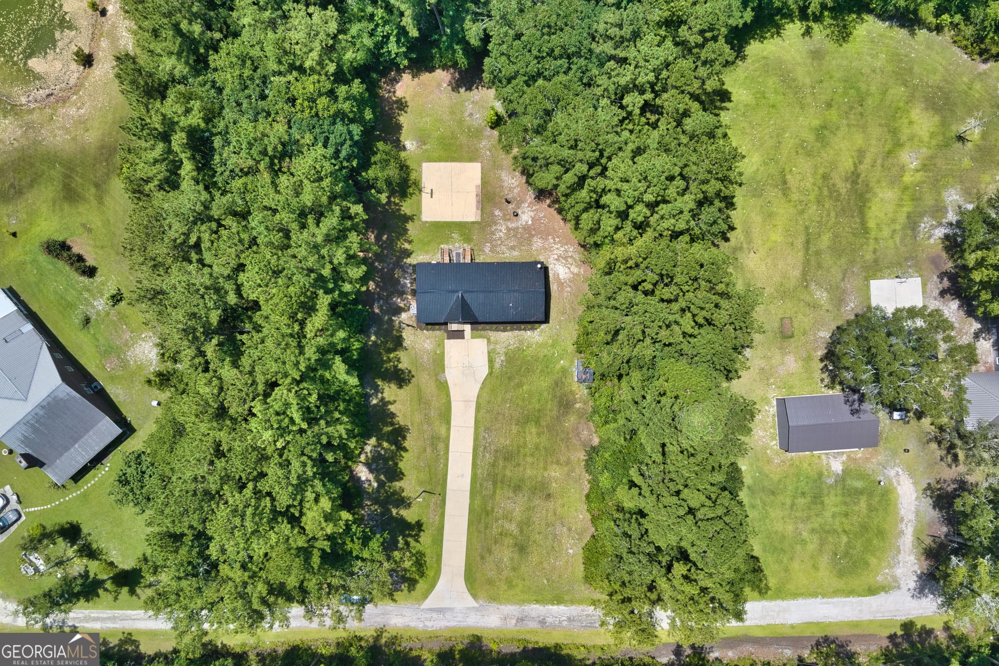 3 bedroom, 2 bathroom, 1,736 sq ft single family residence under contract at 115 Melvin Lane, Kingsland, GA 31548 — photo 2