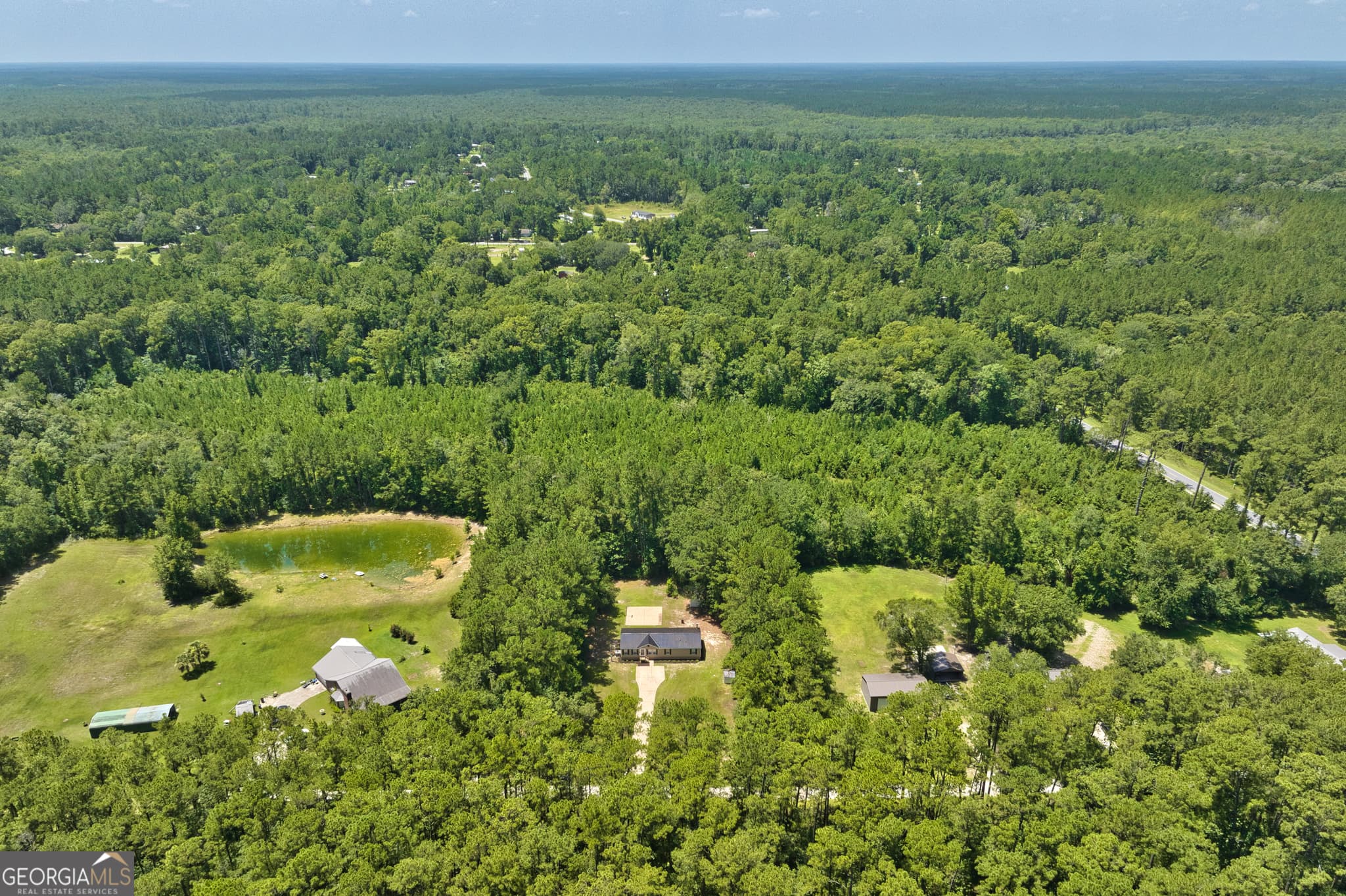 3 bedroom, 2 bathroom, 1,736 sq ft single family residence under contract at 115 Melvin Lane, Kingsland, GA 31548 — photo 3