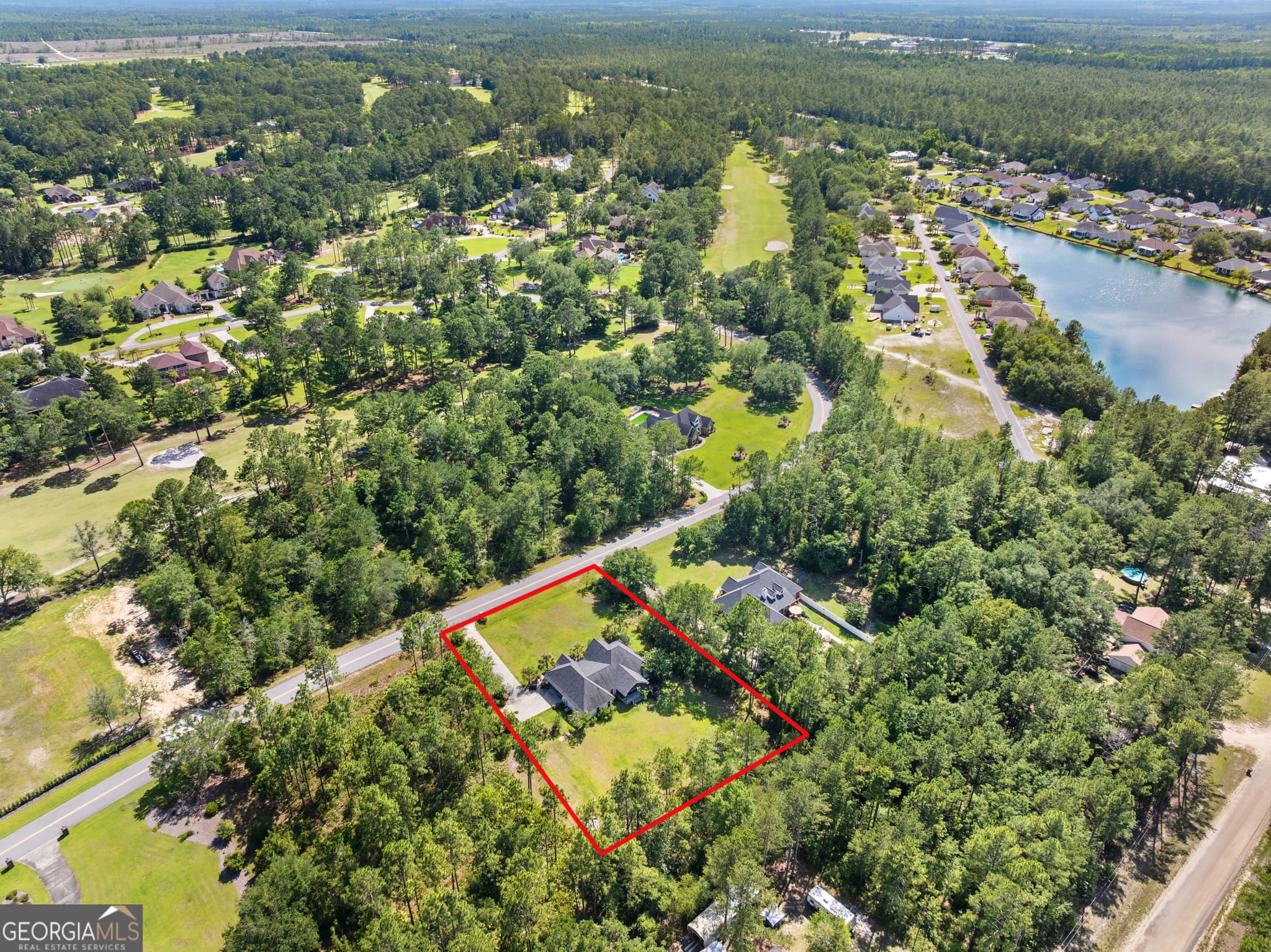 3 bedroom, 2 bathroom, 1,843 sq ft single family residence for sale at 13 N Eagle Drive, Jesup, GA 31546 — photo 6