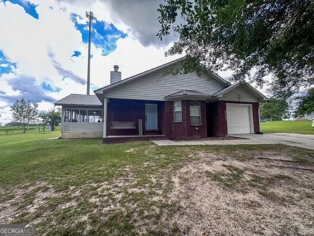 3 bedroom, 2 bathroom, 1,300 sq ft single family residence sold at 2578 E Us Hwy 280, Lyons, GA 30436