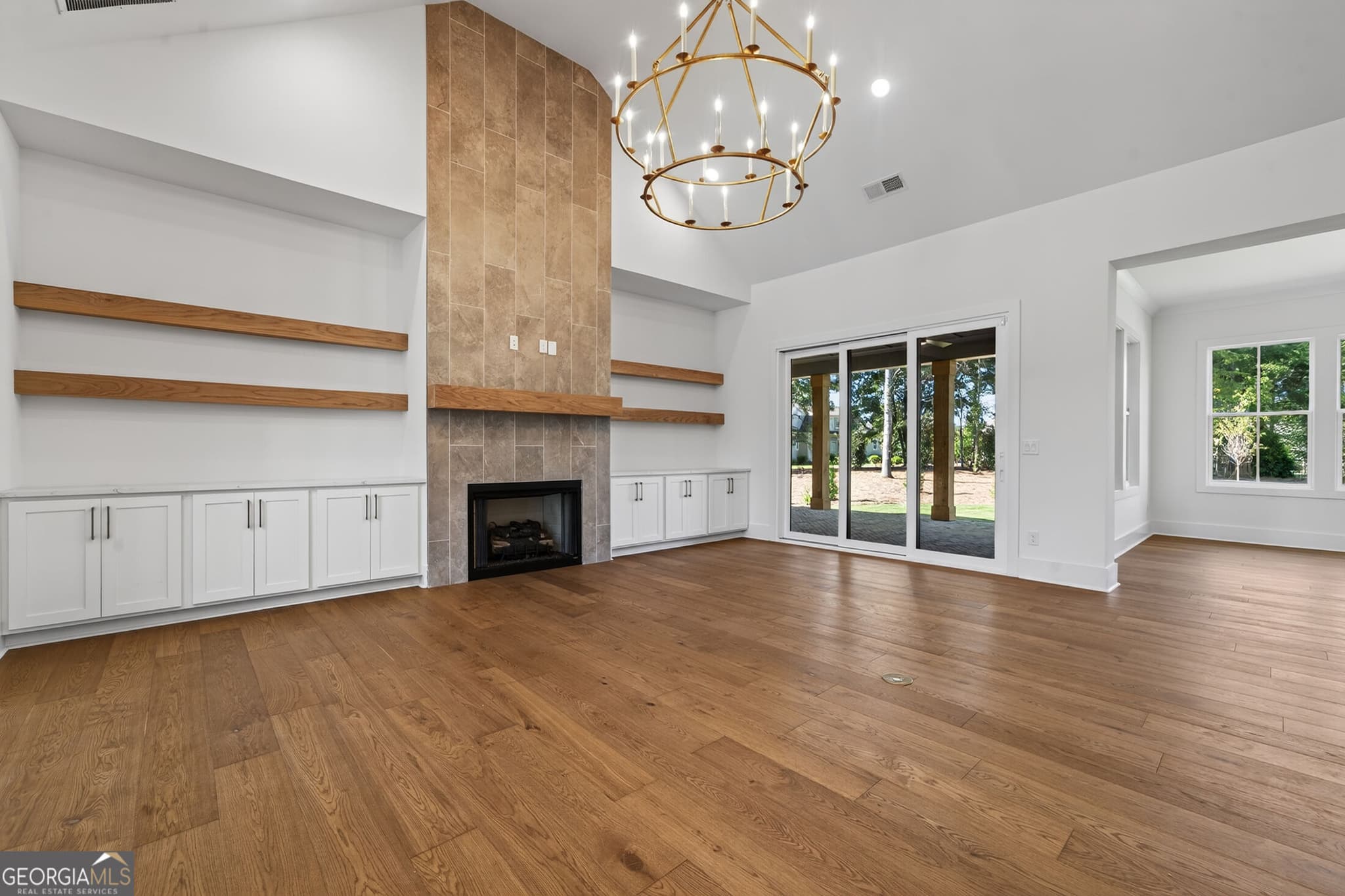 5 bedroom, 3.5 bathroom, 4,114 sq ft single family residence for sale at 203 Eagles Way, Eatonton, GA 31024 — photo 6