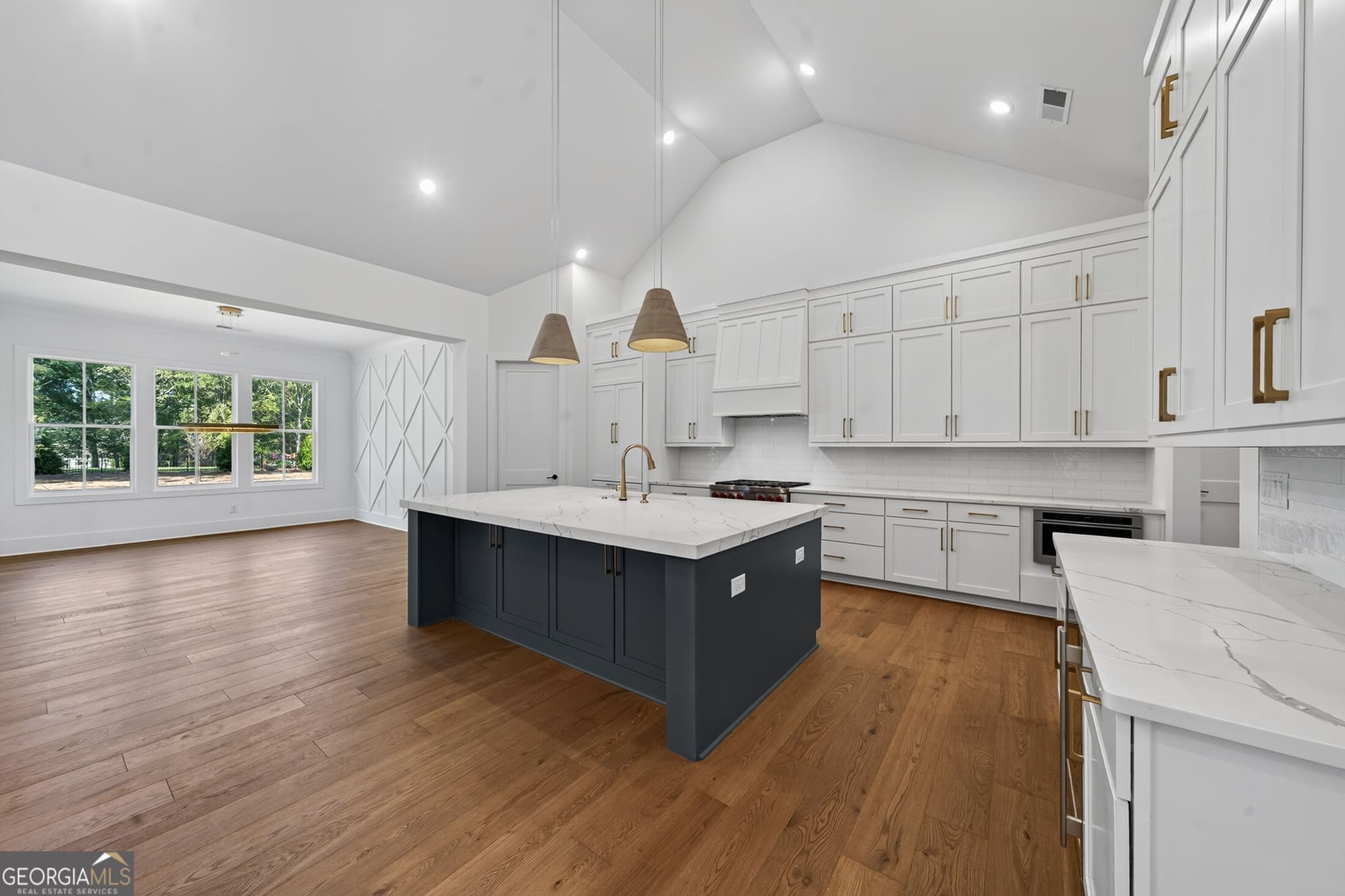5 bedroom, 3.5 bathroom, 4,114 sq ft single family residence for sale at 203 Eagles Way, Eatonton, GA 31024 — photo 9