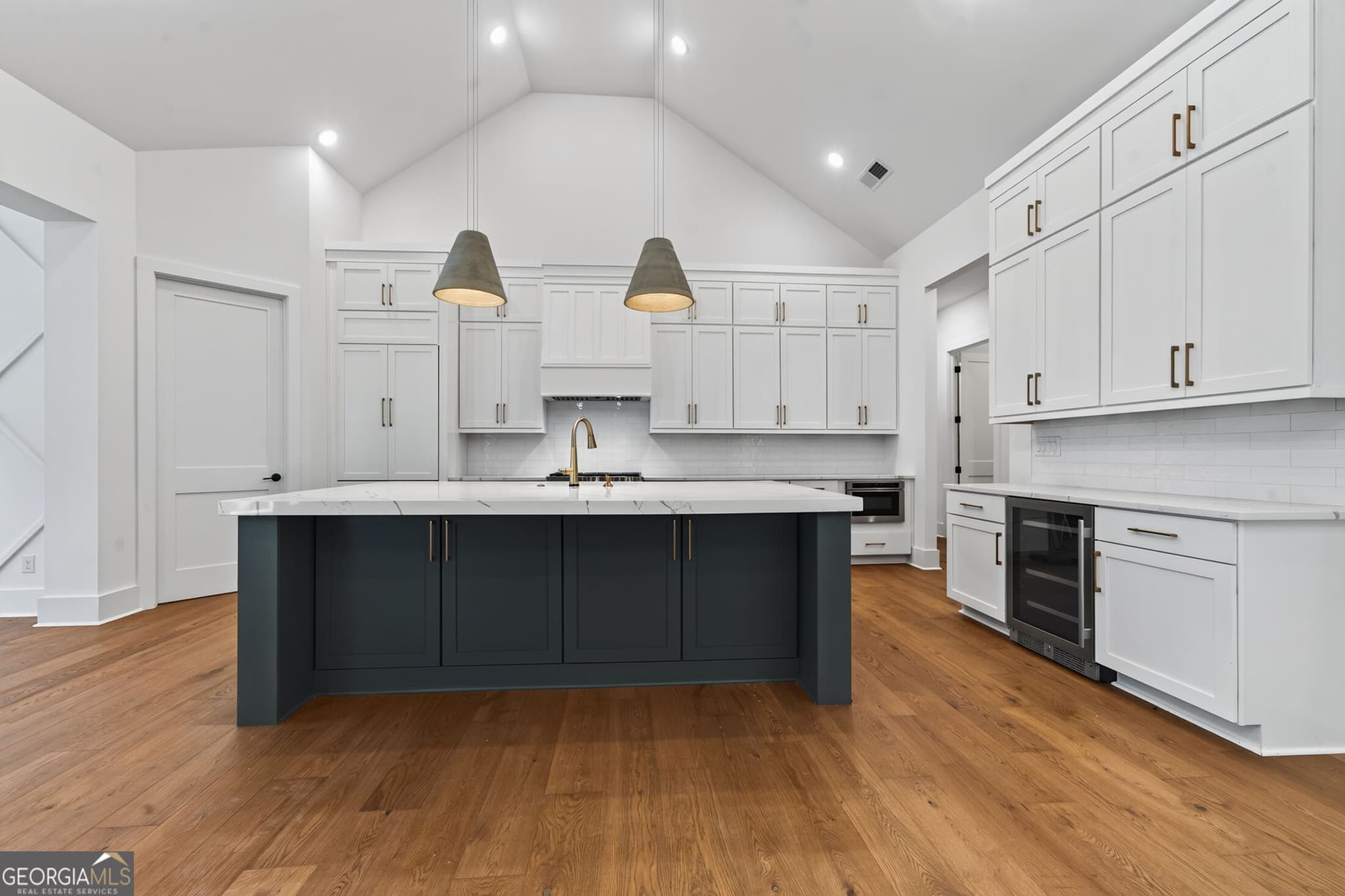 5 bedroom, 3.5 bathroom, 4,114 sq ft single family residence for sale at 203 Eagles Way, Eatonton, GA 31024 — photo 10