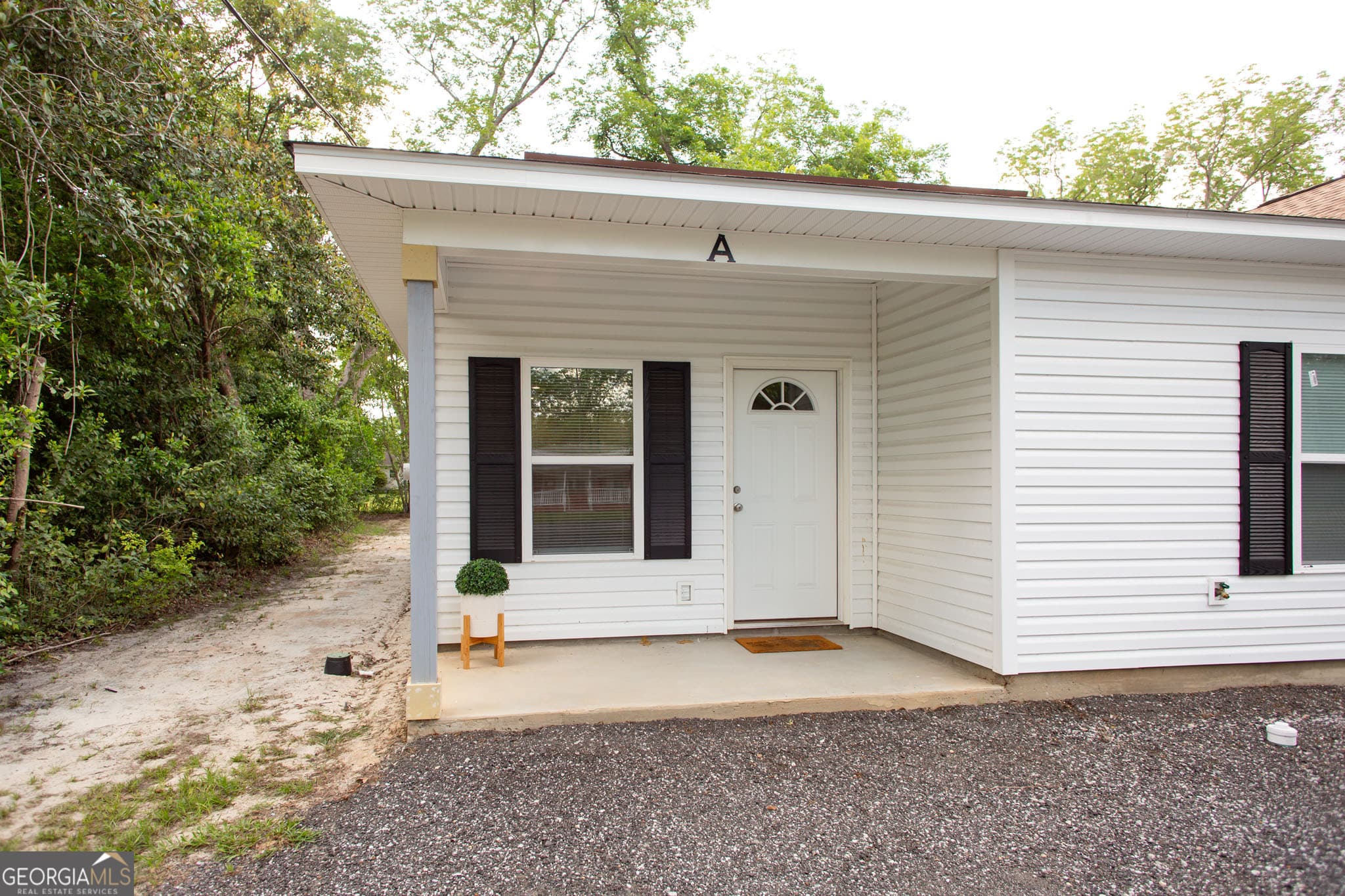multi family,quadruplex for sale at 1205 Winona Avenue, Waycross, GA 31503 — photo 3