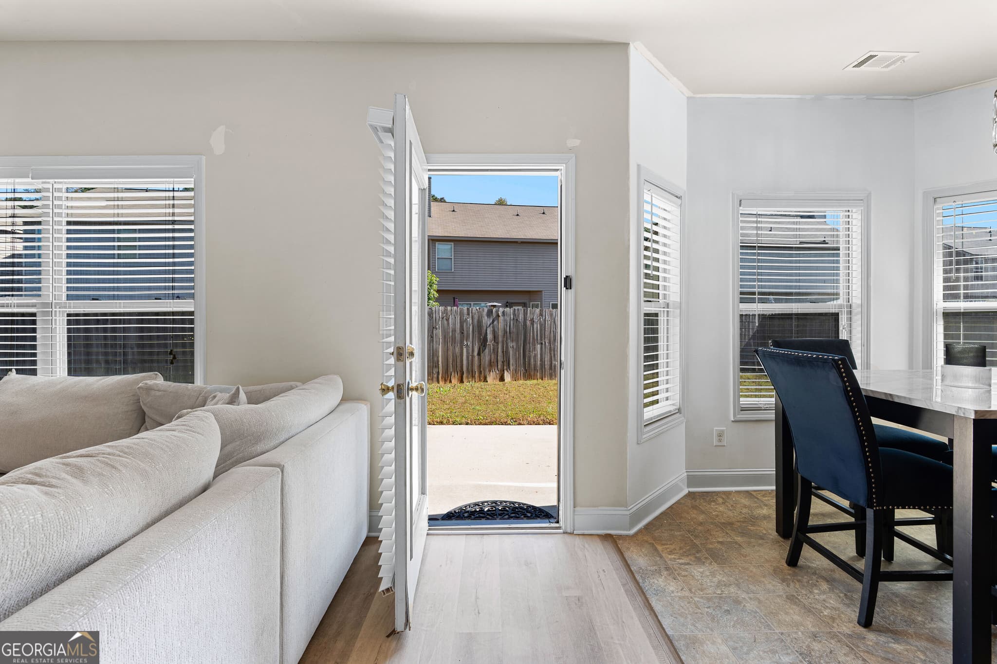 3 bedroom, 2.5 bathroom, 1,748 sq ft single family residence for sale at 112 Truman Court, Jackson, GA 30233 — photo 4