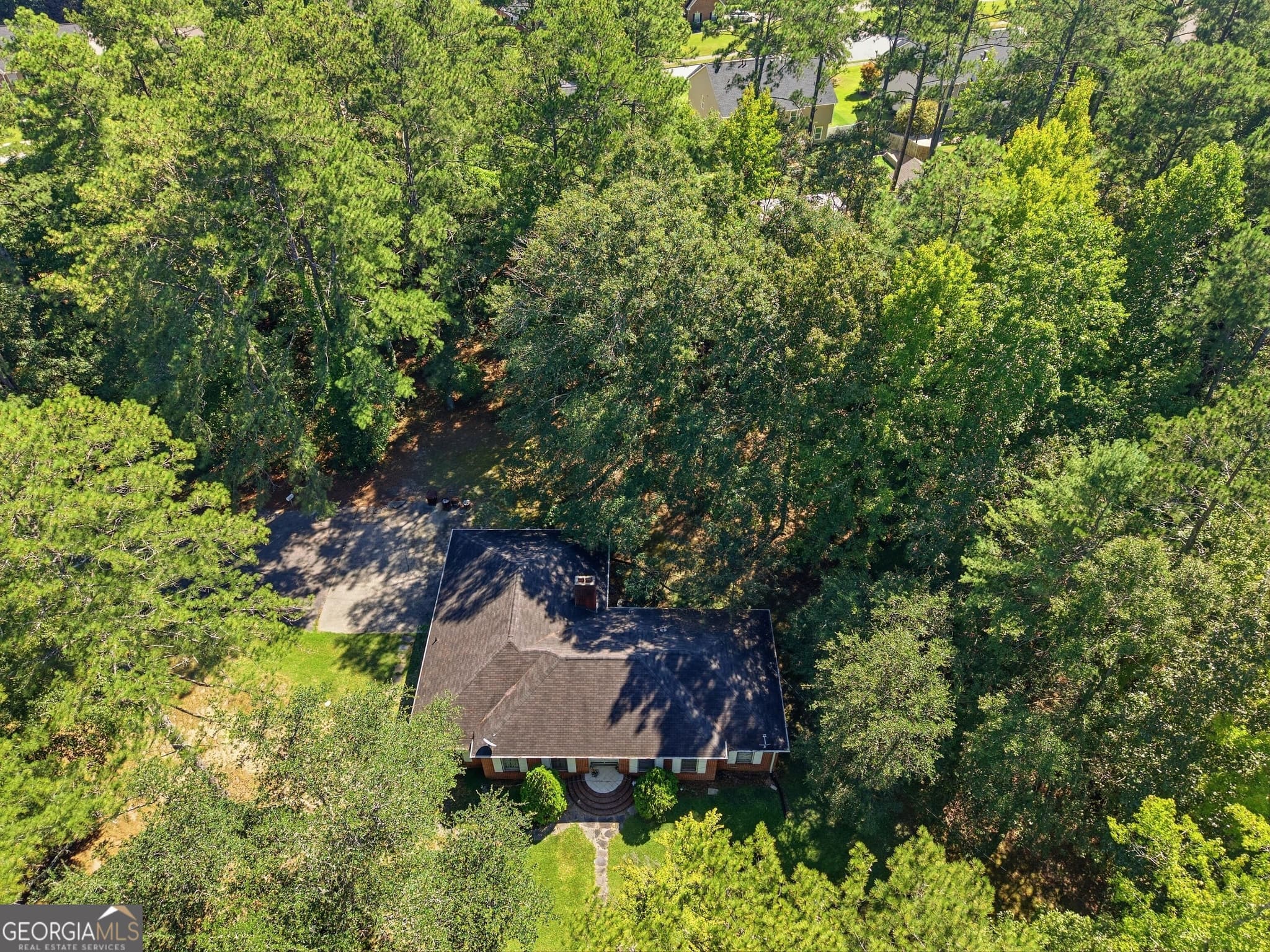 3 bedroom, 2 bathroom, 2,048 sq ft single family residence for sale at 5481 Angham Road, Powder Springs, GA 30127 — photo 10