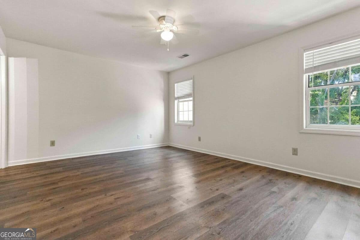 2 bedroom, 2.5 bathroom, 1,212 sq ft townhouse for sale at 1055 Westfield Trace, Smyrna, GA 30082 — photo 5