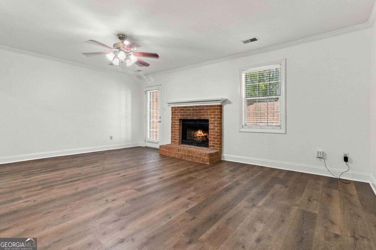 2 bedroom, 2.5 bathroom, 1,212 sq ft townhouse for sale at 1055 Westfield Trace, Smyrna, GA 30082 — photo 4