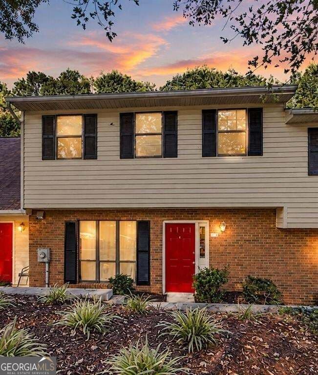 3 bedroom, 2.5 bathroom townhouse for sale at 1265 Jamestowne Trail, Alpharetta, GA 30009 — photo 2