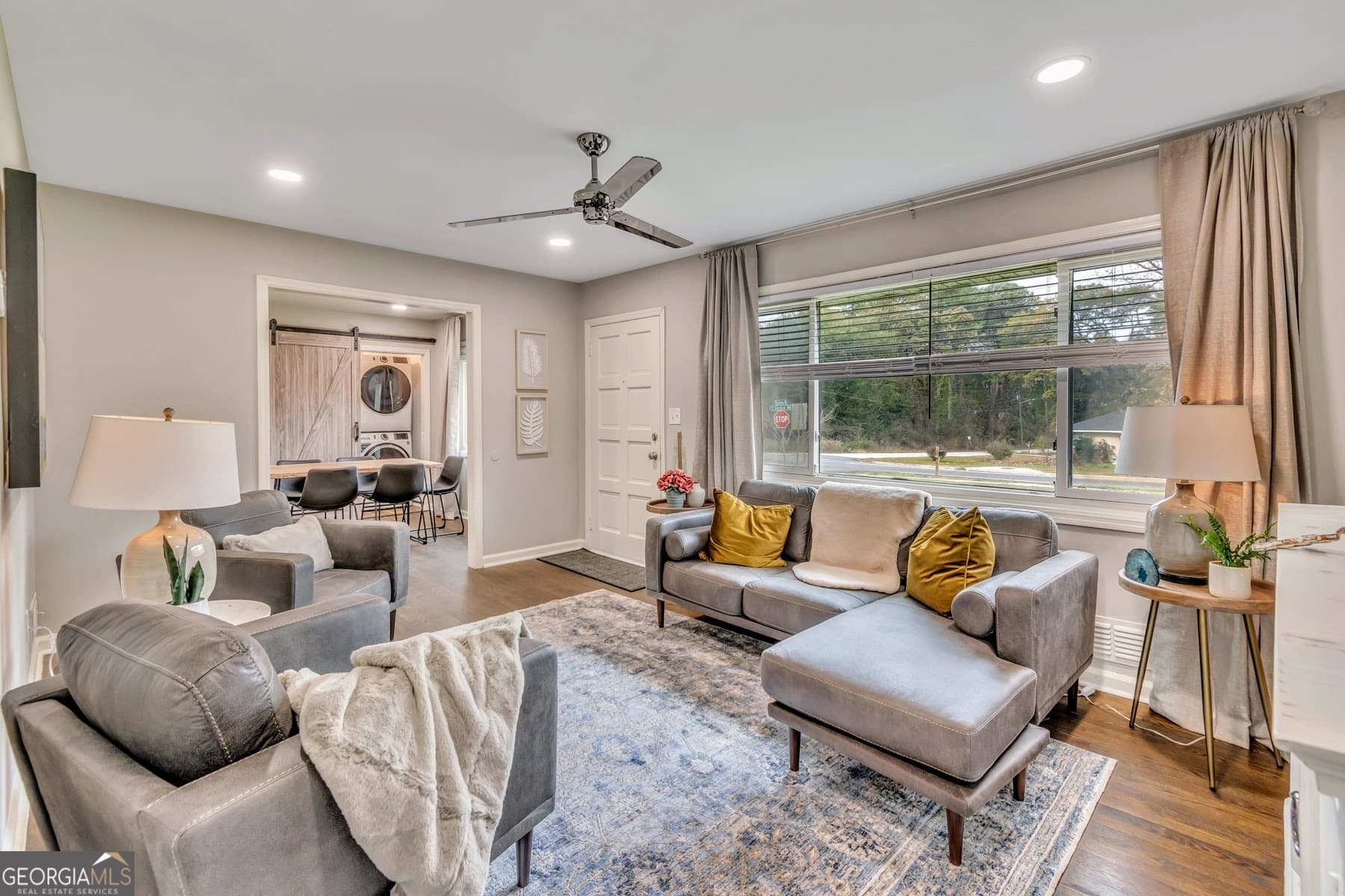 3 bedroom, 1 bathroom, 1,118 sq ft single family residence for rent at 597 S Gordon Road, Mableton, GA 30126 for $4,500 a month — photo 2