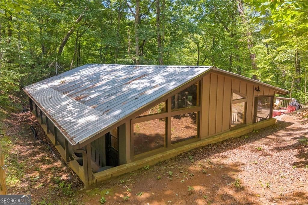 2 bedroom, 2 bathroom, 1,486 sq ft single family residence for sale at 185 Pope Dickson Lane, Clarkesville, GA 30523 — photo 5