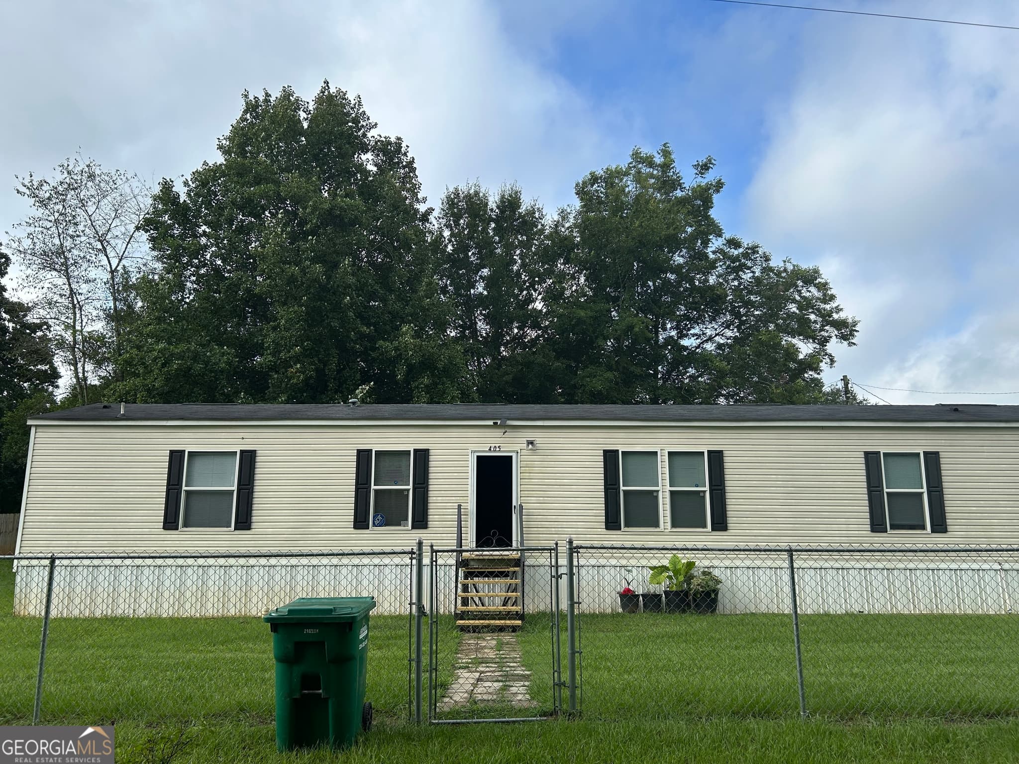 3 bedroom, 2 bathroom, 1,152 sq ft single family residence for sale at 405 Merritt Avenue, Edison, GA 39846