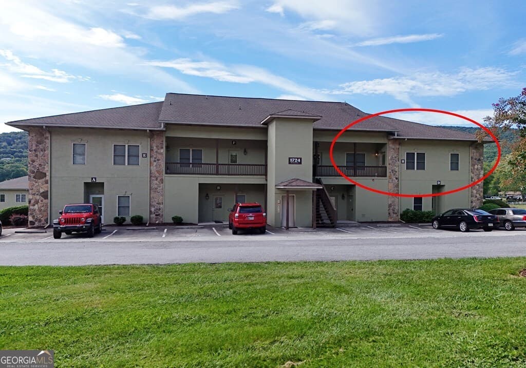 2 bedroom, 2 bathroom, 1,649 sq ft condominium for sale at 1724 Watercrest Way 7H, Young Harris, GA 30582 — photo 7
