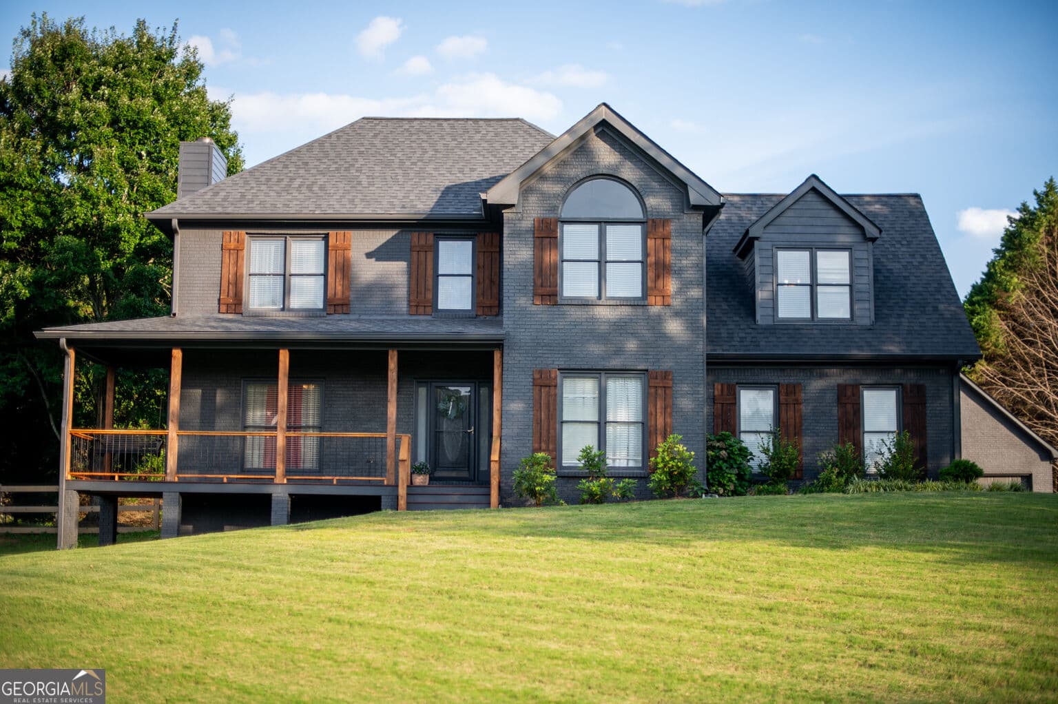 4 bedroom, 2.5 bathroom, 2,238 sq ft single family residence sold at 1940 Harvest Way, Loganville, GA 30052