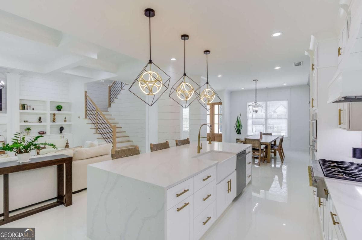 5 bedroom, 4.5 bathroom, 4,804 sq ft single family residence for sale at 961 Nours Circle, Lawrenceville, GA 30045 — photo 8