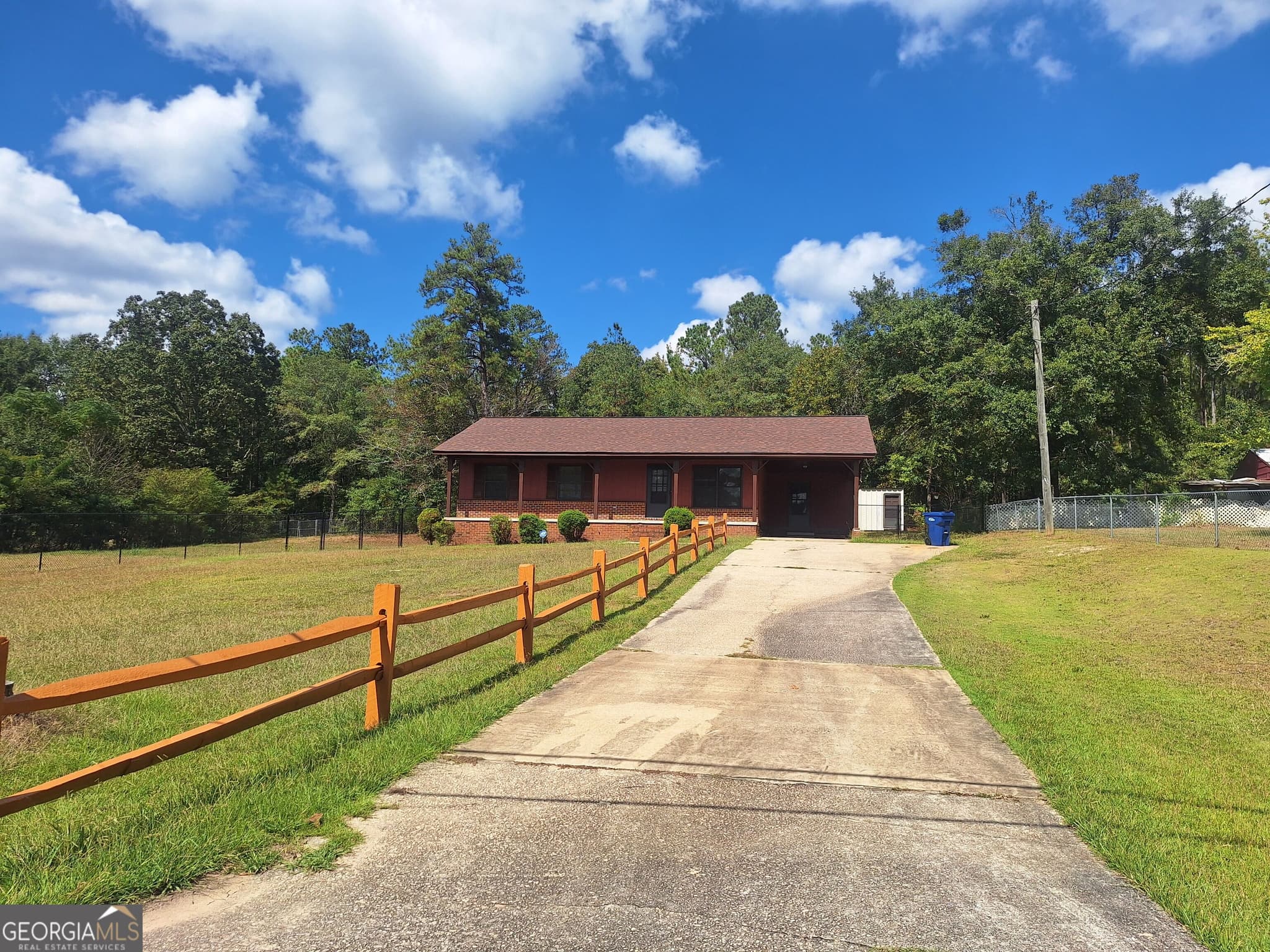 3 bedroom, 2 bathroom, 1,164 sq ft single family residence for sale at 4316 24th Street, Lanett, AL 36863 — photo 2