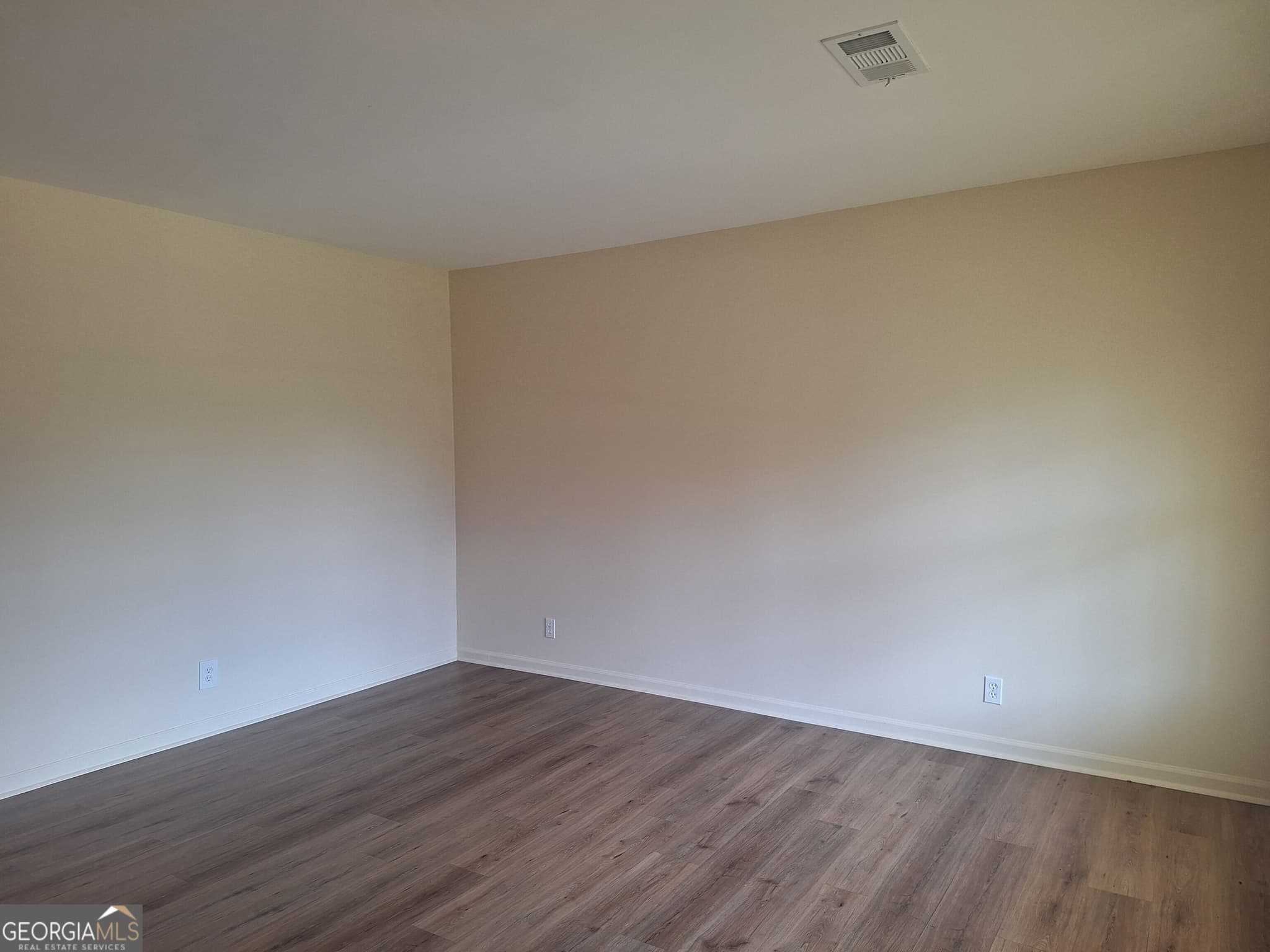 3 bedroom, 2 bathroom, 1,164 sq ft single family residence for sale at 4316 24th Street, Lanett, AL 36863 — photo 10