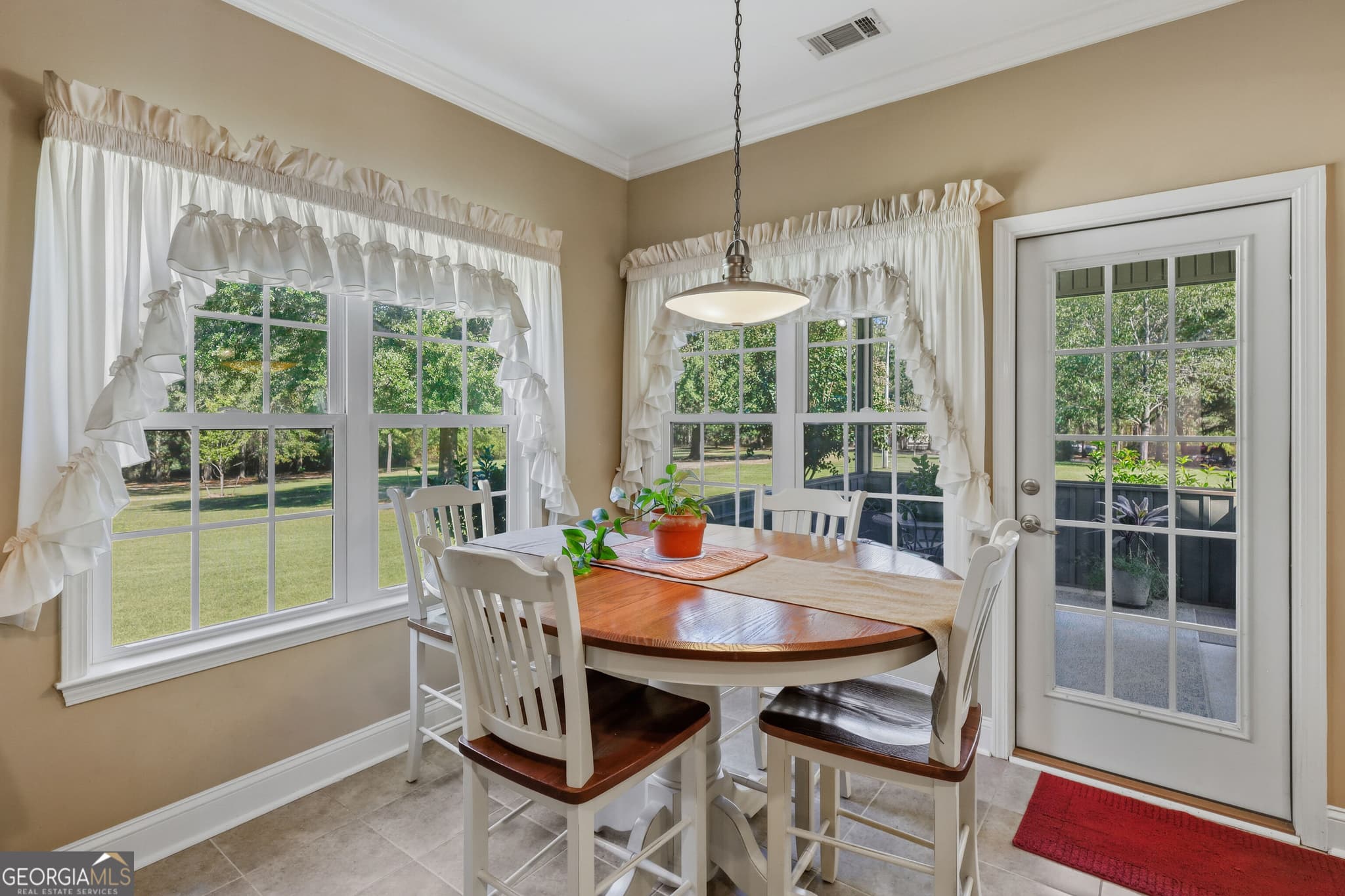 3 bedroom, 3 bathroom, 2,389 sq ft single family residence for sale at 255 Rogers Circle, Claxton, GA 30417 — photo 8