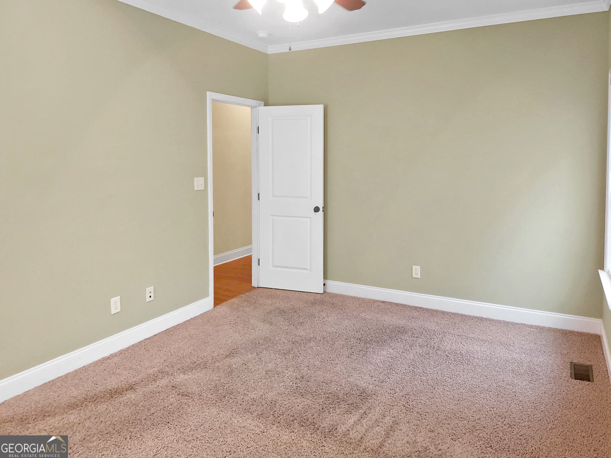 3 bedroom, 2.5 bathroom, 1,692 sq ft single family residence for sale at 2819 Burdette Drive, Augusta, GA 30909 — photo 9