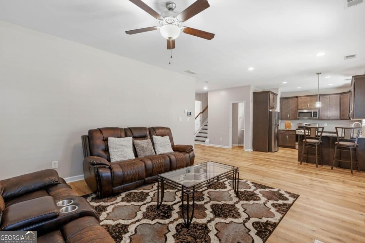 4 bedroom, 2.5 bathroom, 2,011 sq ft single family residence for sale at 7 Doolittle Court, Newnan, GA 30265 — photo 6