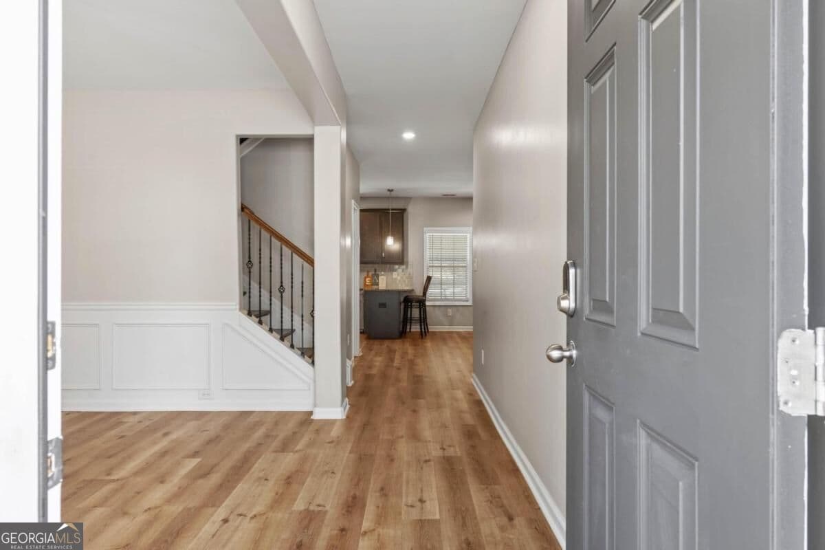 4 bedroom, 2.5 bathroom, 2,011 sq ft single family residence for sale at 7 Doolittle Court, Newnan, GA 30265 — photo 3