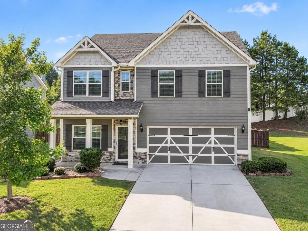 4 bedroom, 2.5 bathroom, 2,011 sq ft single family residence for sale at 7 Doolittle Court, Newnan, GA 30265 — photo 1 of 28