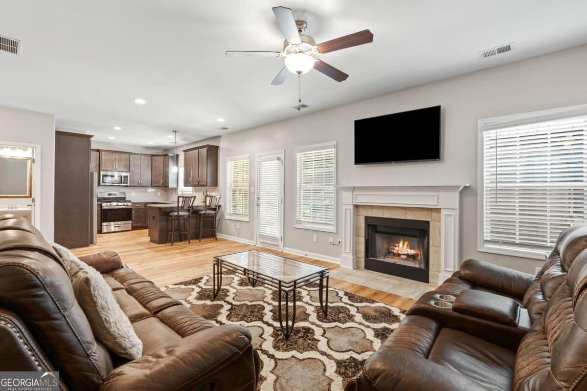 4 bedroom, 2.5 bathroom, 2,011 sq ft single family residence for sale at 7 Doolittle Court, Newnan, GA 30265 — photo 5