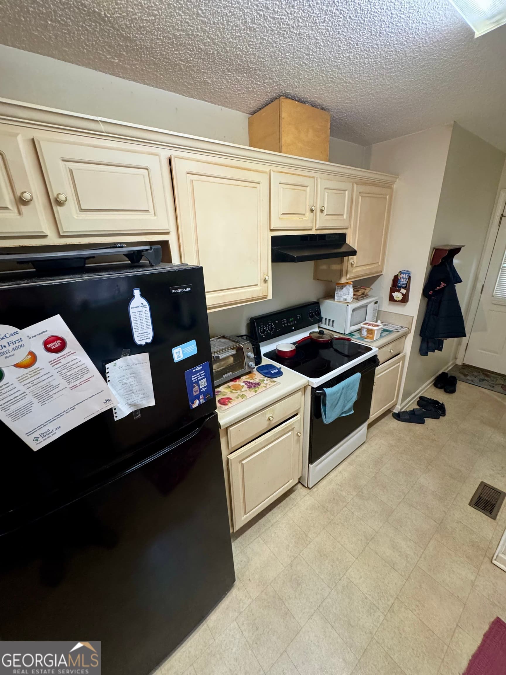 3 bedroom, 2 bathroom, 1,131 sq ft single family residence for sale at 71 Pleasant Valley Road, Silver Creek, GA 30173 — photo 5