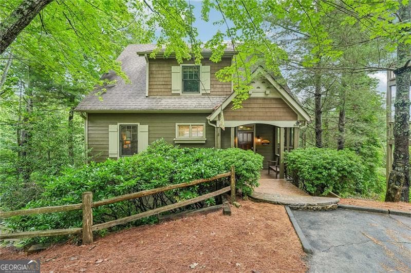 5 bedroom, 4.5 bathroom, 2,765 sq ft single family residence for sale at 14 Laurel Ridge Way, Big Canoe, GA 30143 — photo 2
