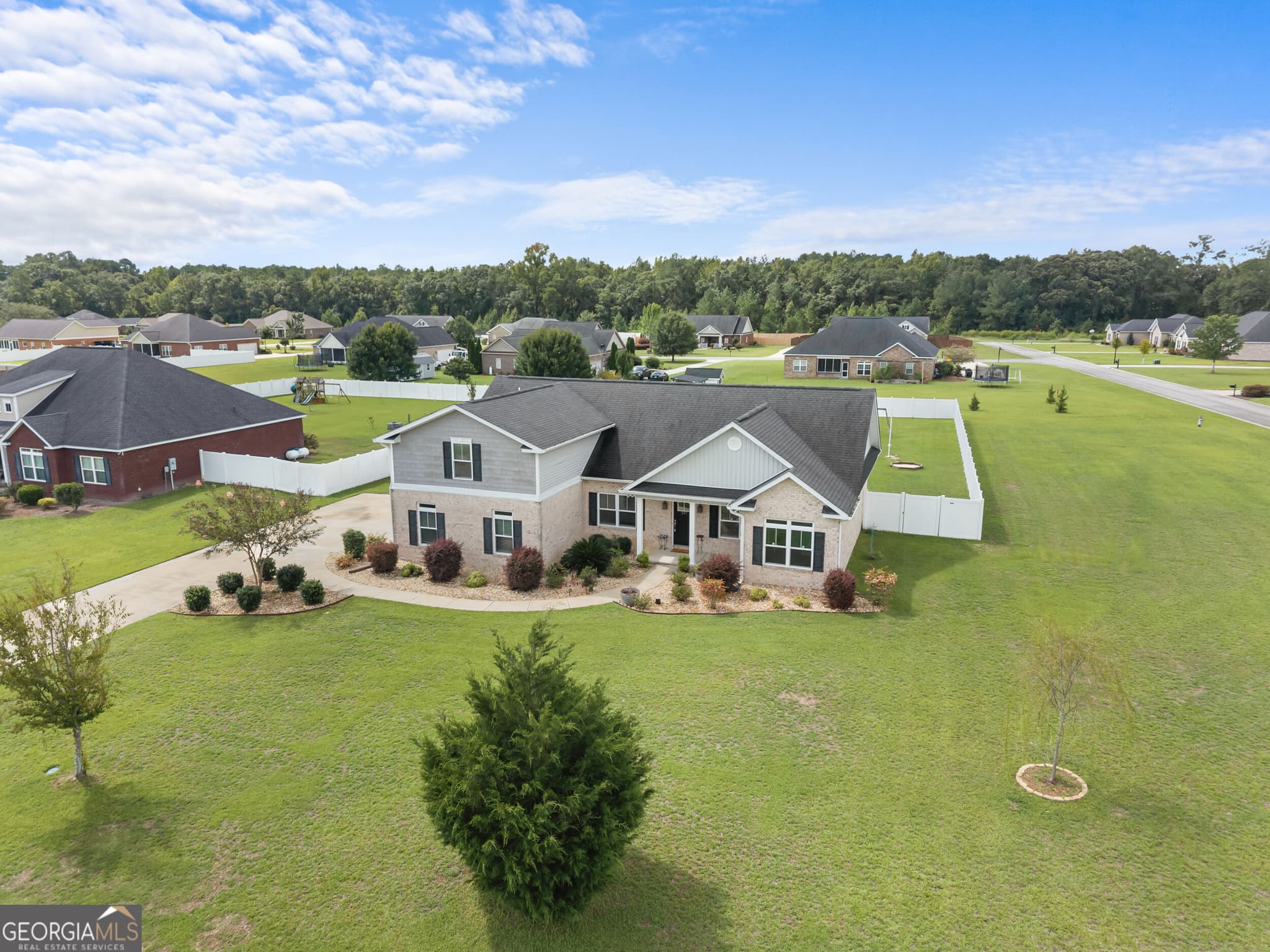 4 bedroom, 3 bathroom, 2,113 sq ft single family residence for sale at 237 Sara Beth Drive, Brooklet, GA 30415 — photo 3