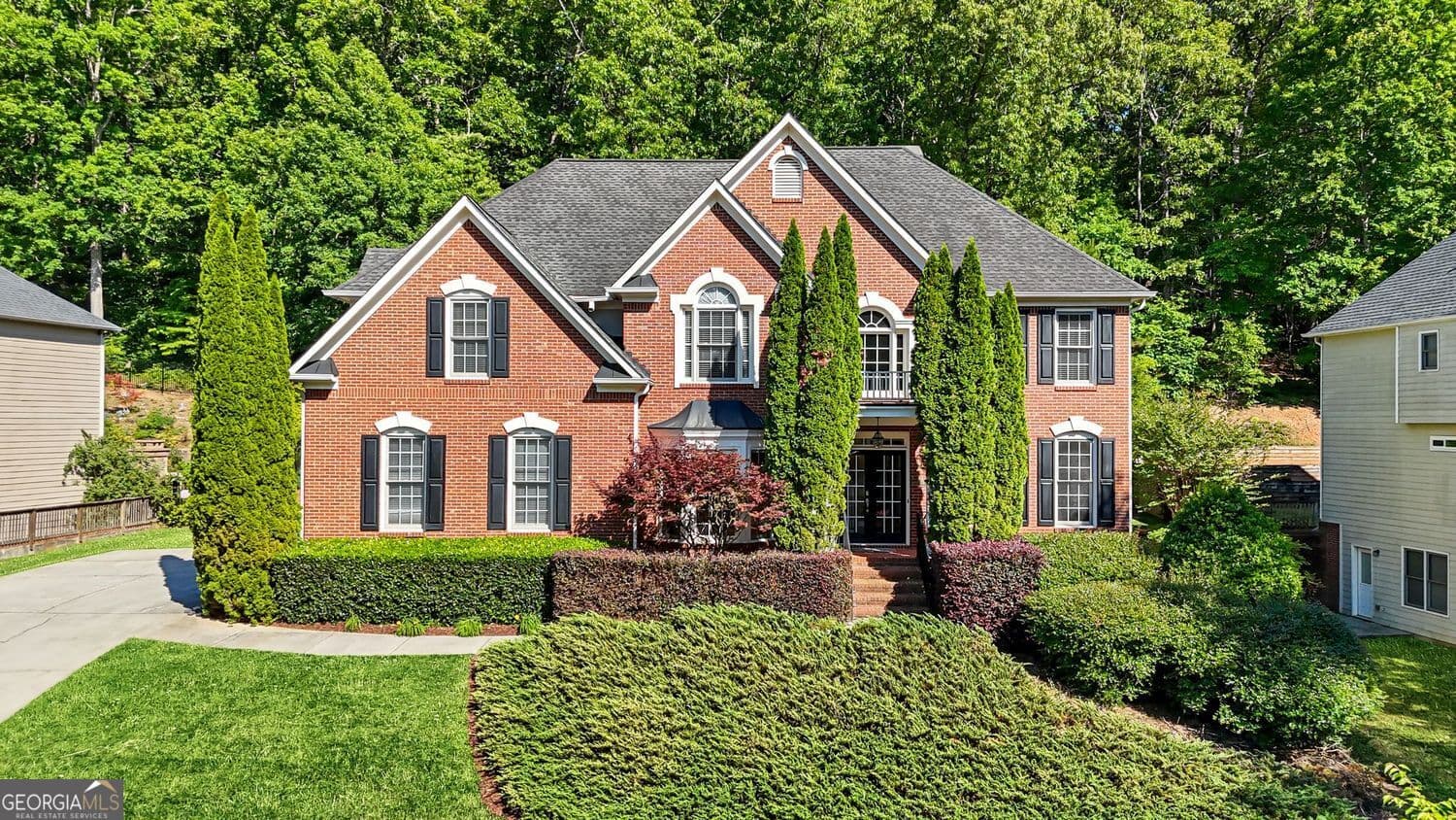 6 bedroom, 5 bathroom, 6,342 sq ft single family residence sold at 507 Streamwood Ivy Trail, Suwanee, GA 30024