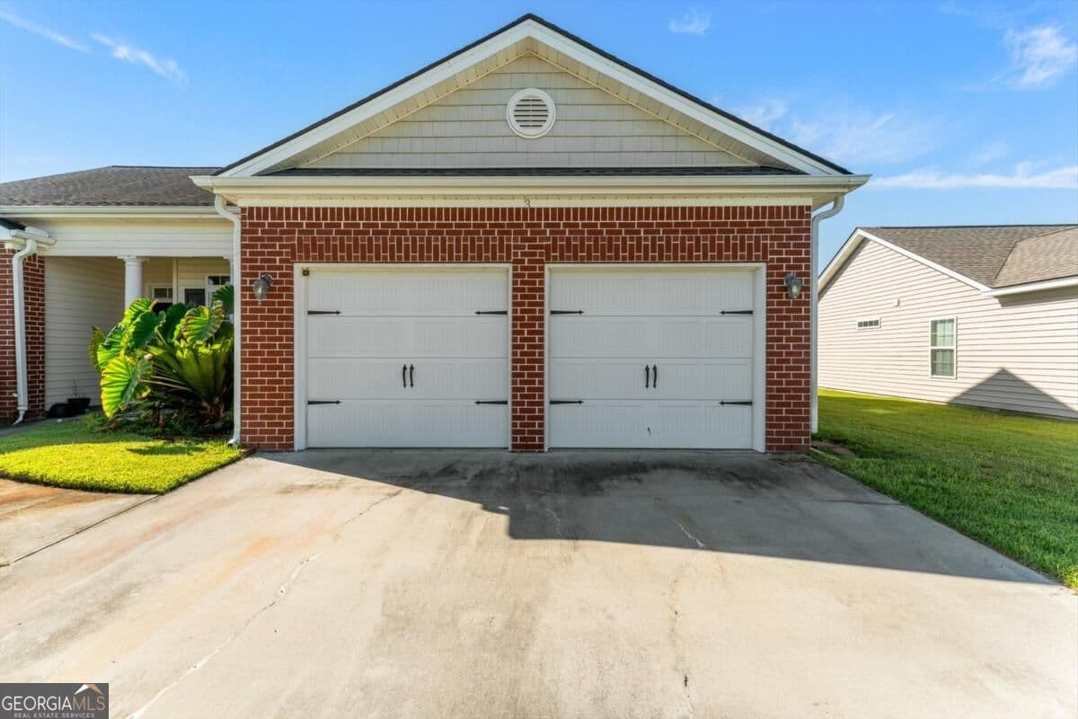 3 bedroom, 2 bathroom, 2,133 sq ft single family residence for sale at 3 Bay Willow Court, Savannah, GA 31407 — photo 6