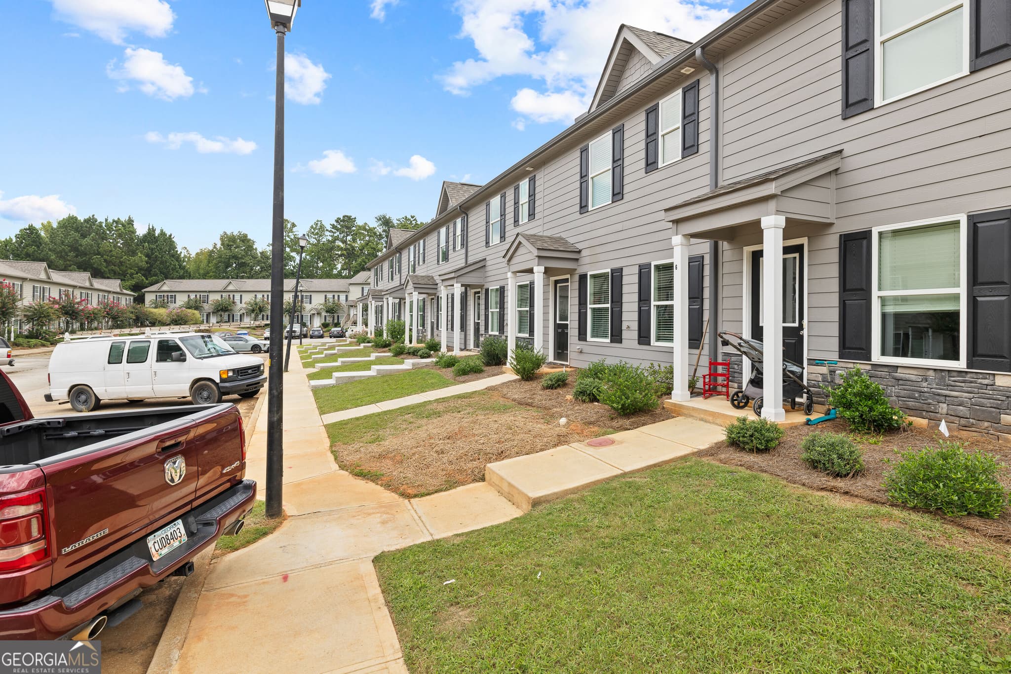3 bedroom, 2.5 bathroom, 1,240 sq ft townhouse for sale at 100 Lena Lane # 7, Eatonton, GA 31024 — photo 3