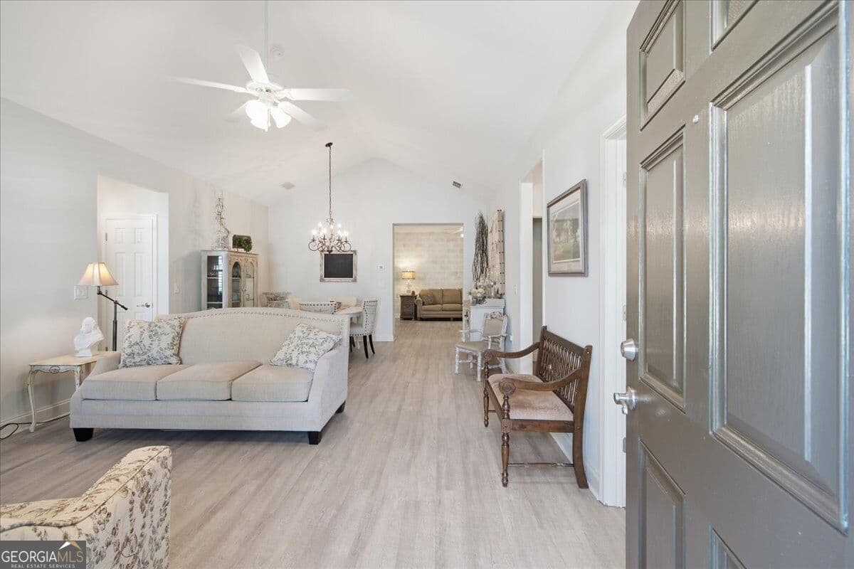 3 bedroom, 3 bathroom, 2,355 sq ft condominium for sale at 222 Orchards Circle, Woodstock, GA 30188 — photo 7