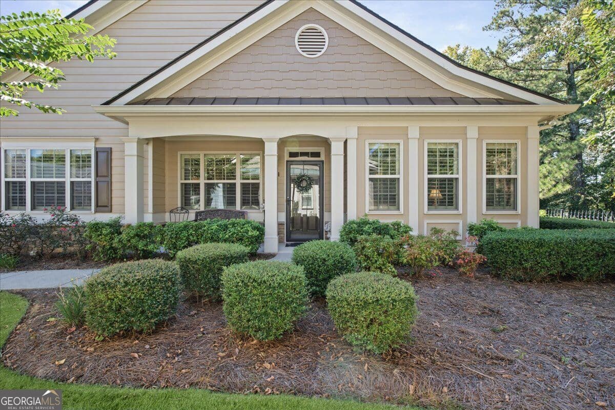 3 bedroom, 3 bathroom, 2,355 sq ft condominium for sale at 222 Orchards Circle, Woodstock, GA 30188 — photo 5