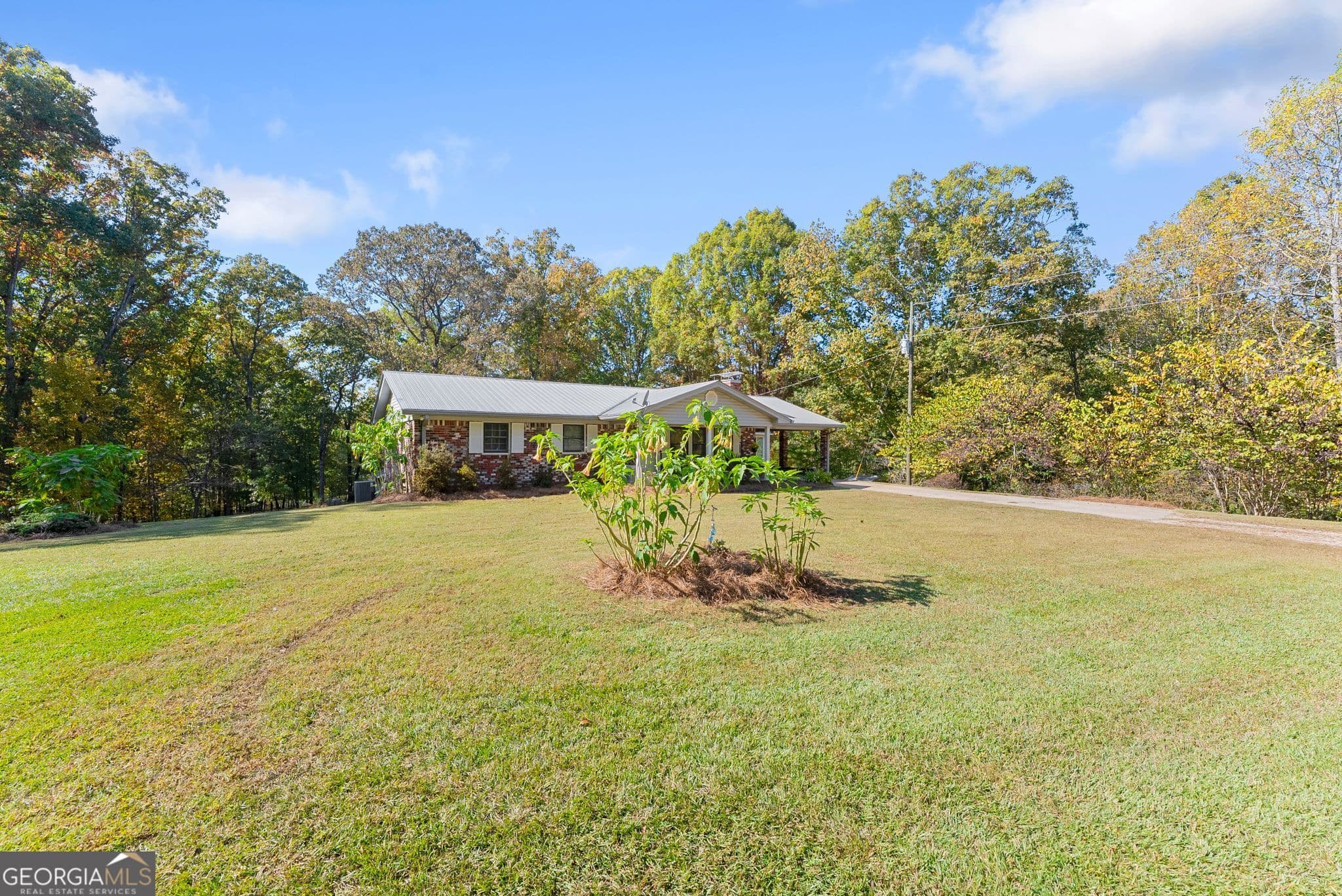 3 bedroom, 2.5 bathroom single family residence for sale at 4655 Eston Smith Road, Gainesville, GA 30506 — photo 4