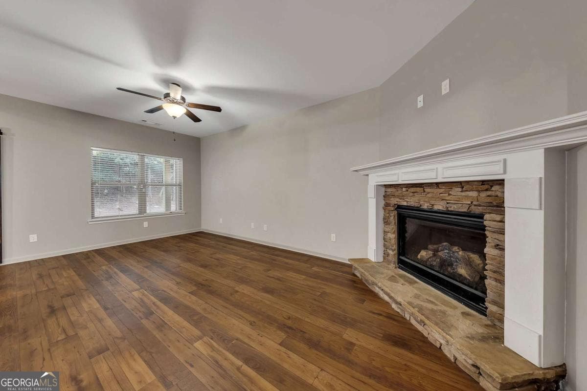 3 bedroom, 2.5 bathroom, 1,864 sq ft townhouse for sale at 4118 Mars Bay 27, Acworth, GA 30101 — photo 8
