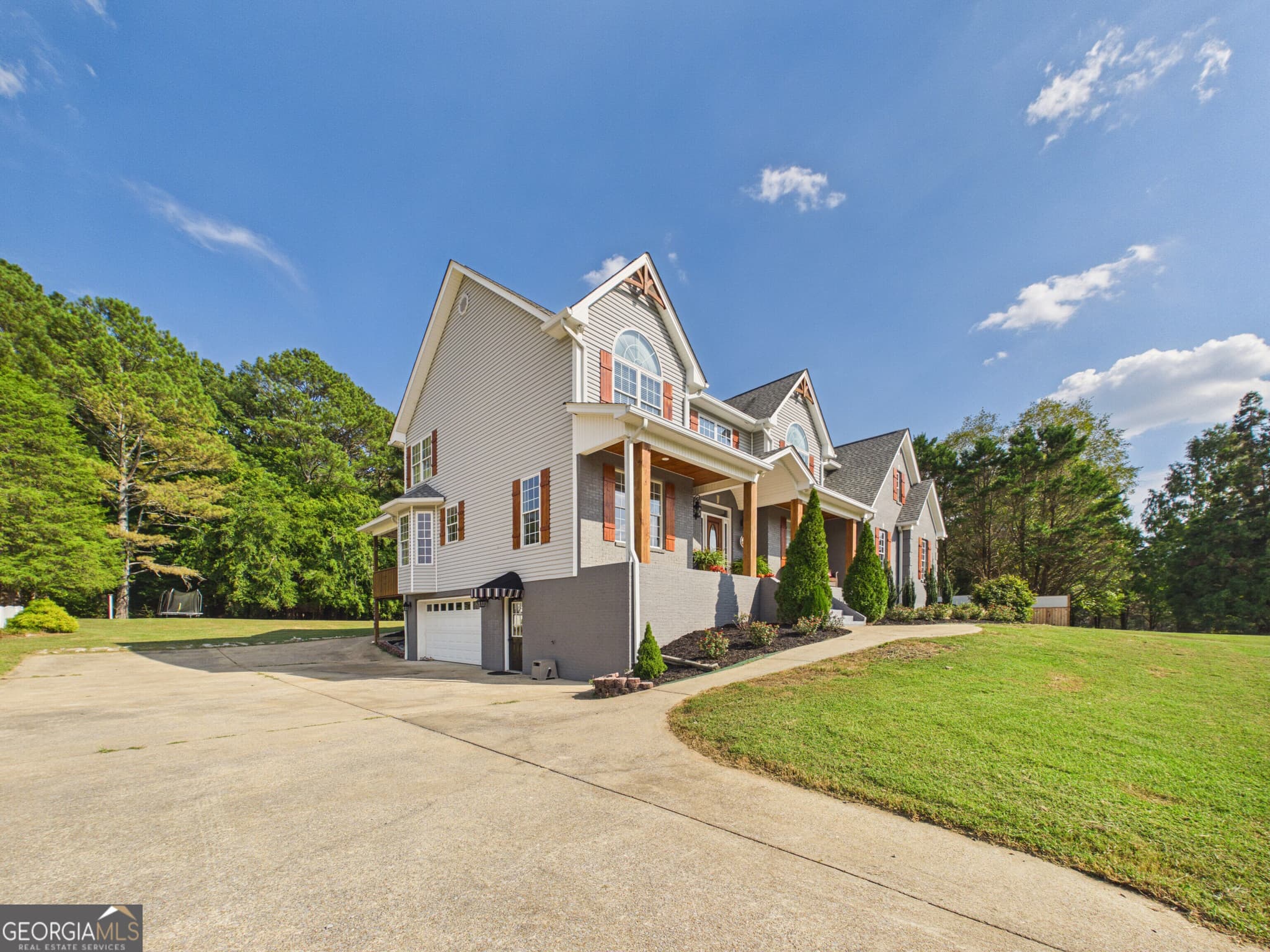 7 bedroom, 4 bathroom, 4,100 sq ft single family residence for sale at 445 Roy Bird Road, Rock Spring, GA 30739 — photo 6