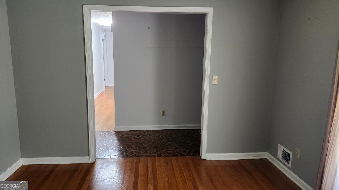 4 bedroom, 3.5 bathroom, 3,720 sq ft single family residence for sale at 4456 Luxembourg Drive, Decatur, GA 30034 — photo 6