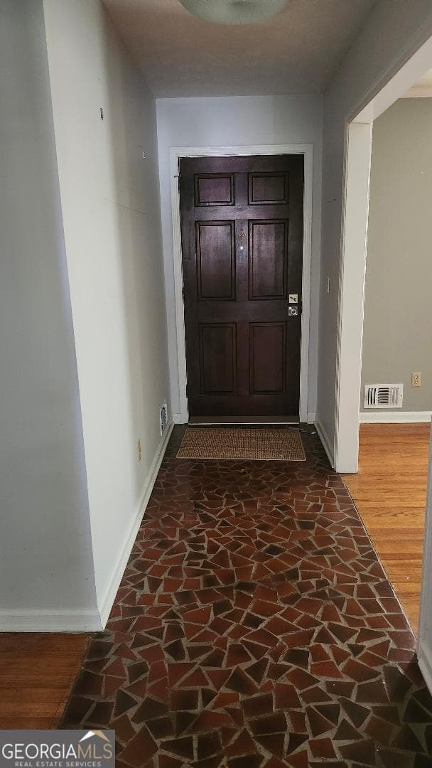 4 bedroom, 3.5 bathroom, 3,720 sq ft single family residence for sale at 4456 Luxembourg Drive, Decatur, GA 30034 — photo 5