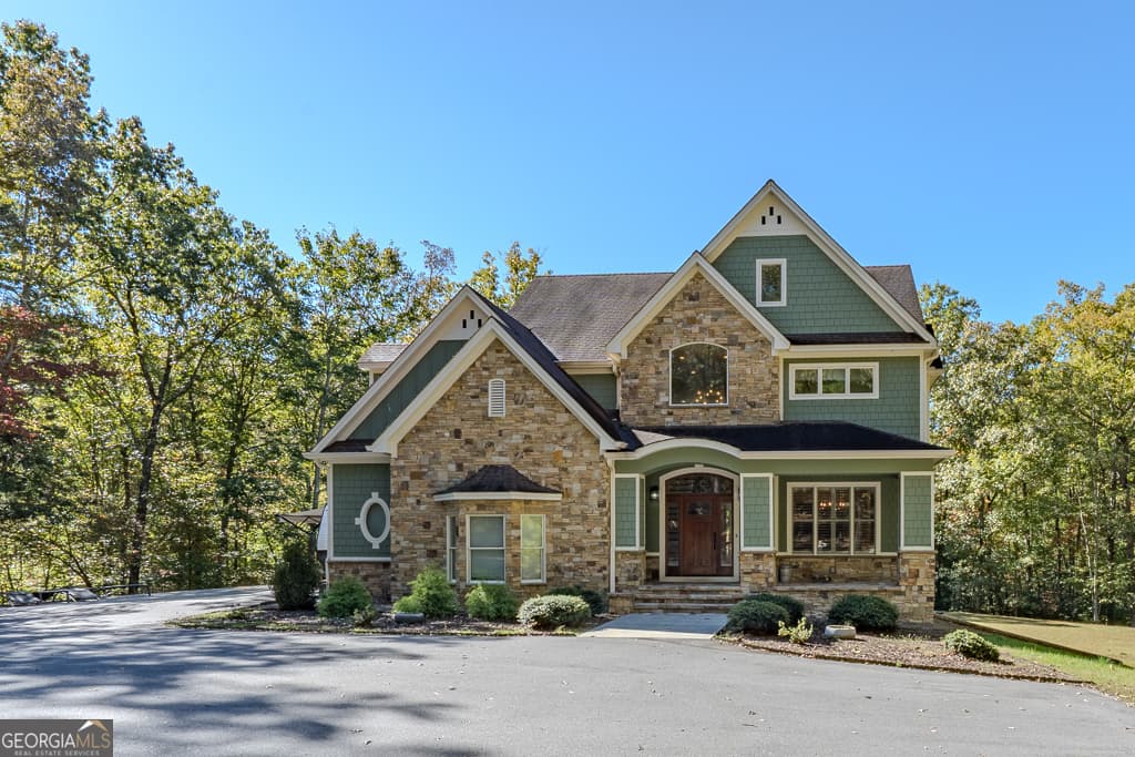 4 bedroom, 4.5 bathroom single family residence sold at 1293 Tarheel Drive, Murphy, NC 28906
