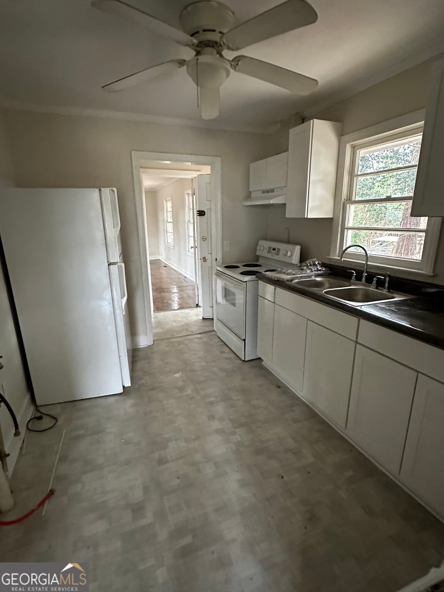 4 bedroom, 1 bathroom, 1,270 sq ft apartment for rent at 3349 Pio Nono Circle, Macon, GA 31206 for $1,050 a month — photo 3