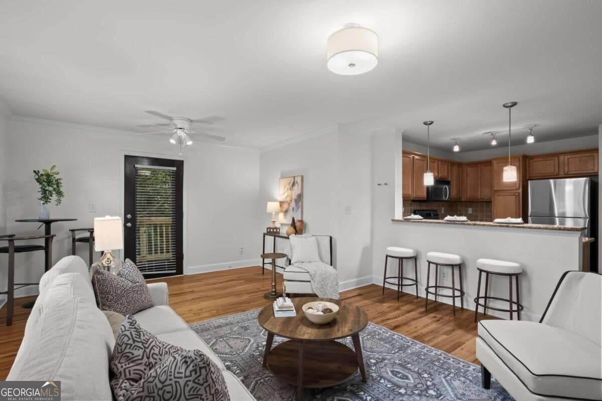 1 bedroom, 1 bathroom, 631 sq ft condominium for sale at 48 Peachtree Avenue 429, Atlanta, GA 30305 — photo 6
