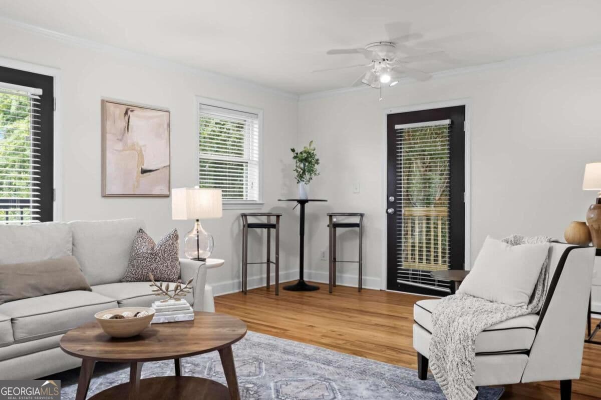 1 bedroom, 1 bathroom, 631 sq ft condominium for sale at 48 Peachtree Avenue 429, Atlanta, GA 30305 — photo 4