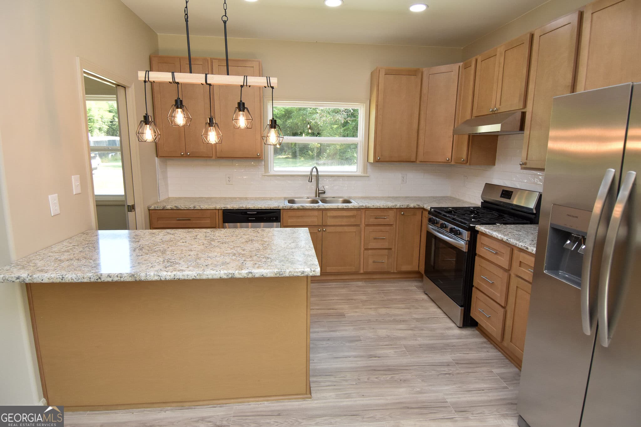 3 bedroom, 2 bathroom, 1,760 sq ft single family residence for sale at 124 Johnson Street, Barnesville, GA 30204 — photo 10