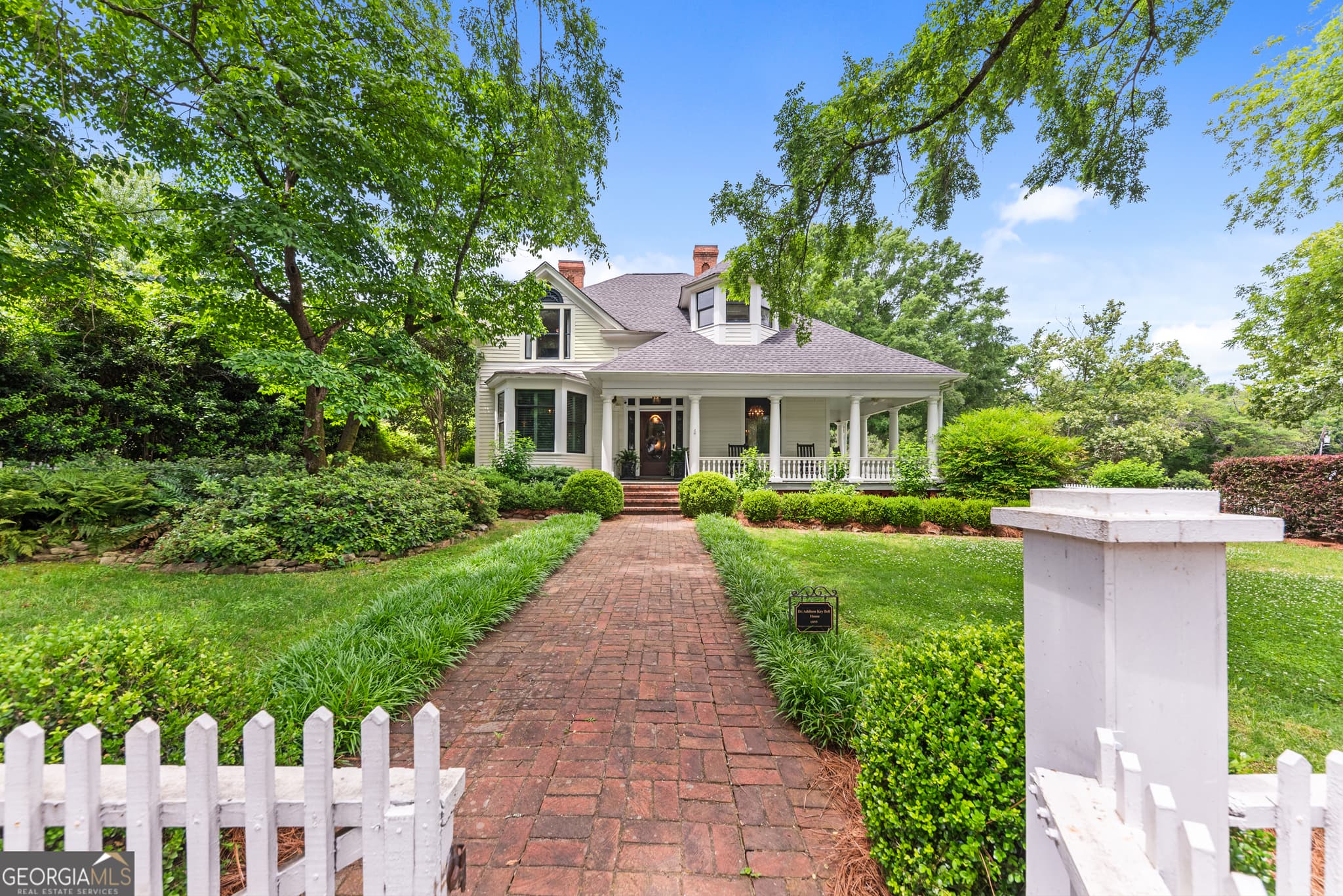 4 bedroom, 3.5 bathroom, 4,143 sq ft single family residence sold at 373 S Main Street, Madison, GA 30650