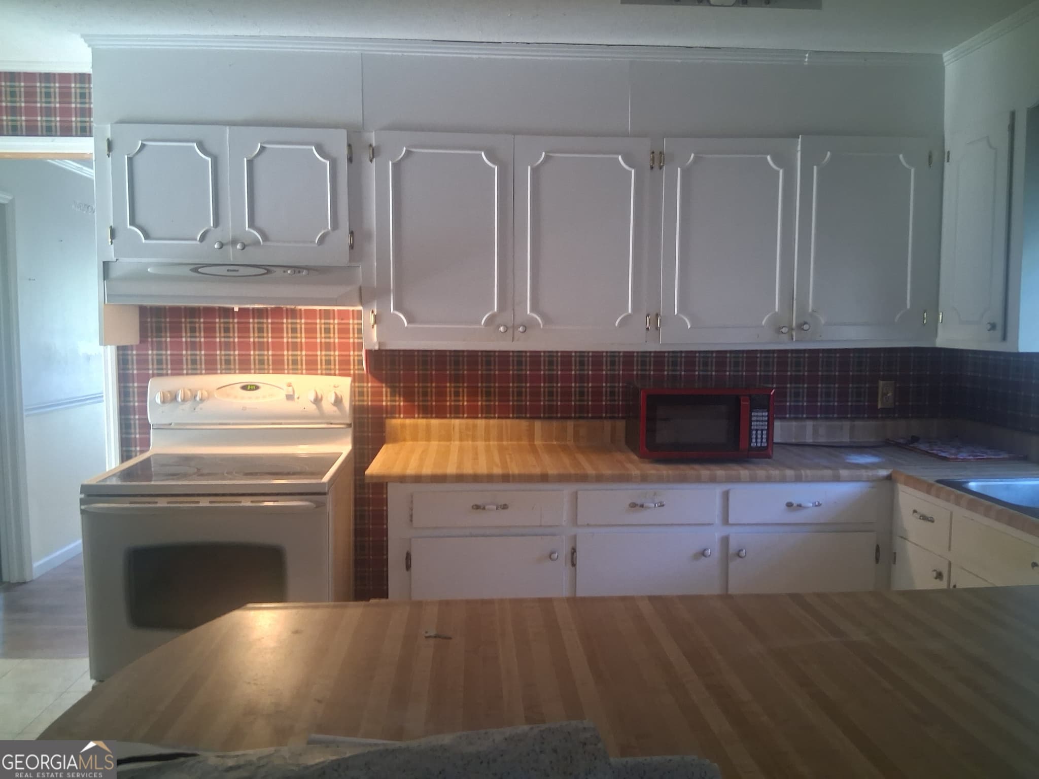 3 bedroom, 2 bathroom, 1,380 sq ft single family residence for sale at 5533 Russell Avenue, Eastman, GA 31023 — photo 5