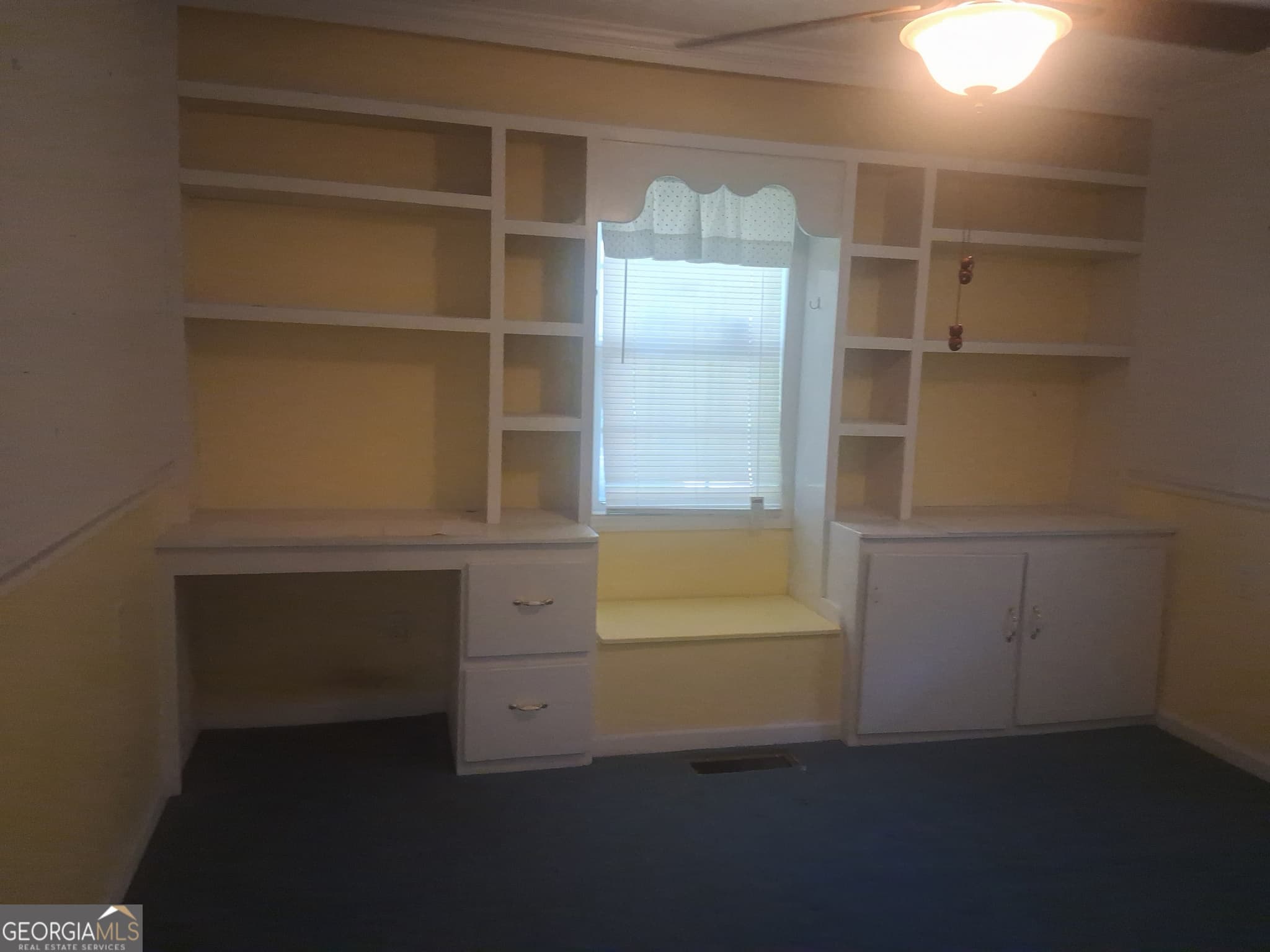 3 bedroom, 2 bathroom, 1,380 sq ft single family residence for sale at 5533 Russell Avenue, Eastman, GA 31023 — photo 8